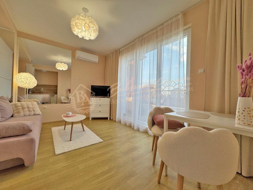 Excellent studio apartment in the Messembria Resort complex, Sunny Beach