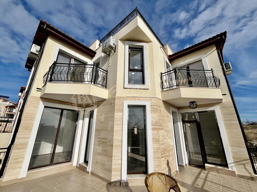 Spacious house with panoramic sea view in Sveti Vlas