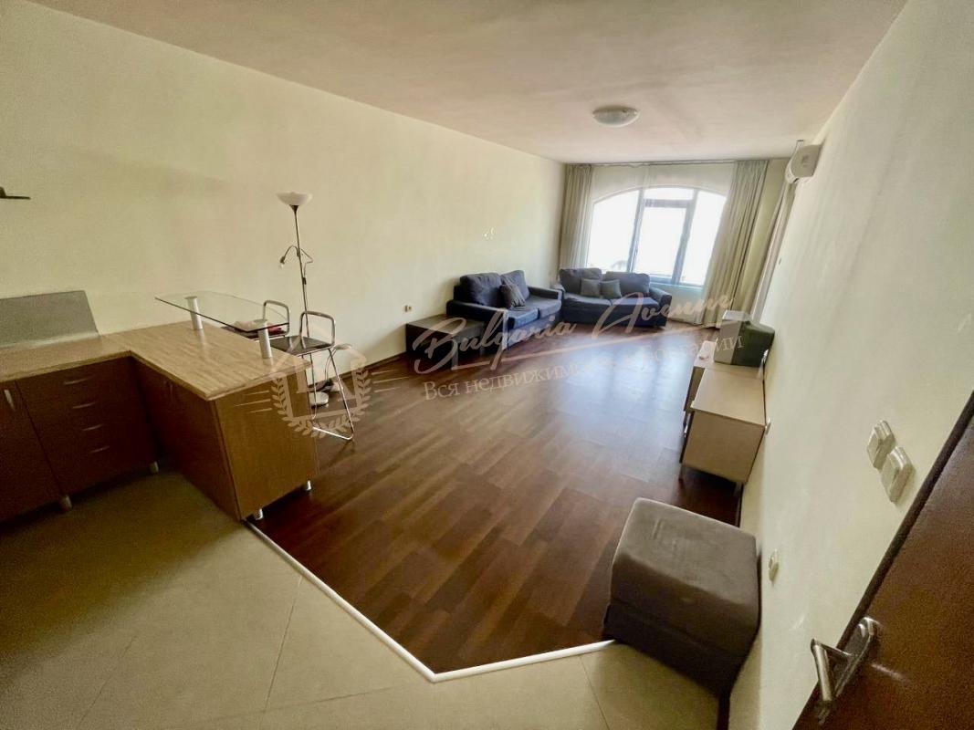 Two-bedroom apartment with panoramic sea view in the centre of Sunny Beach - in LAV complex