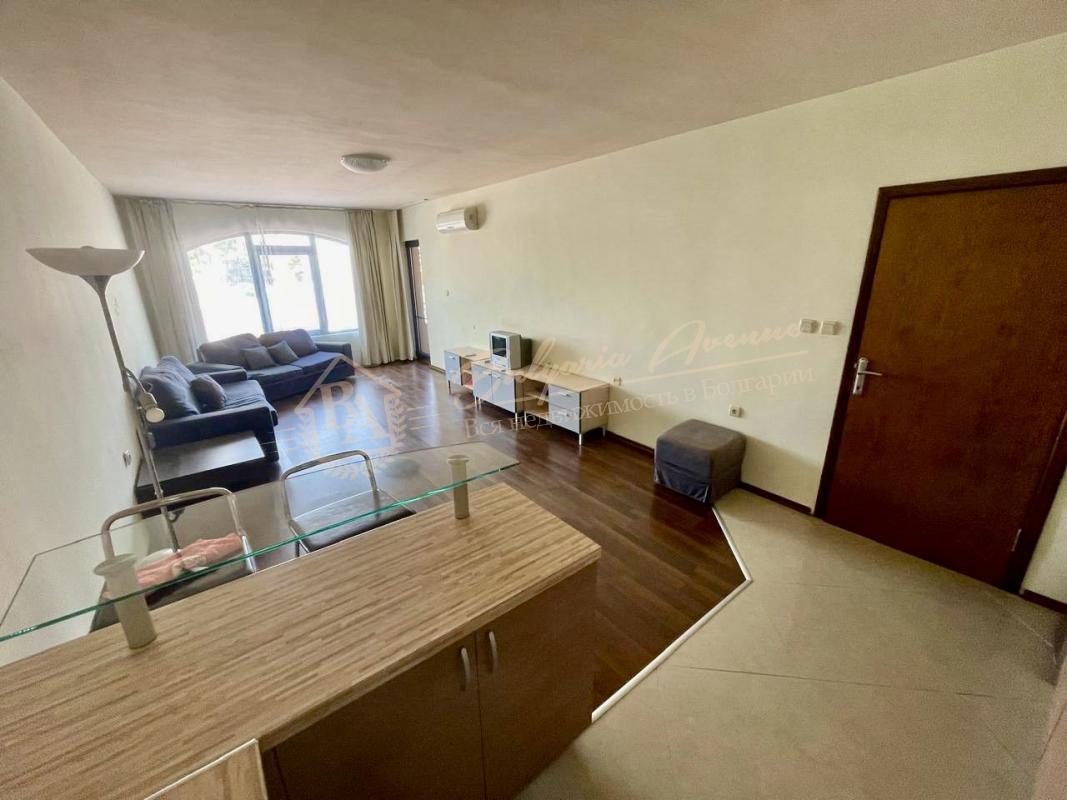 Two-bedroom apartment with panoramic sea view in the centre of Sunny Beach - in LAV complex