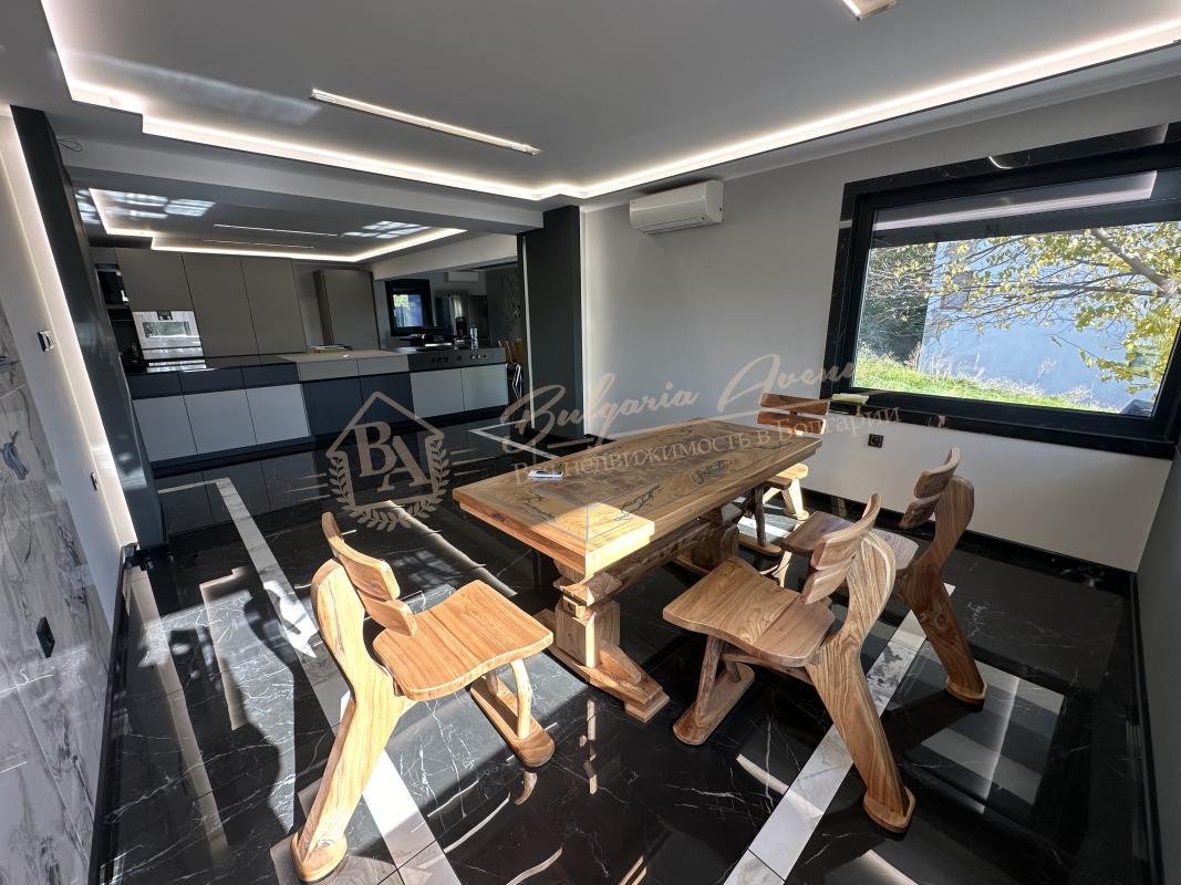 Luxury sea-view house for sale in the town of Byala, Bulgaria