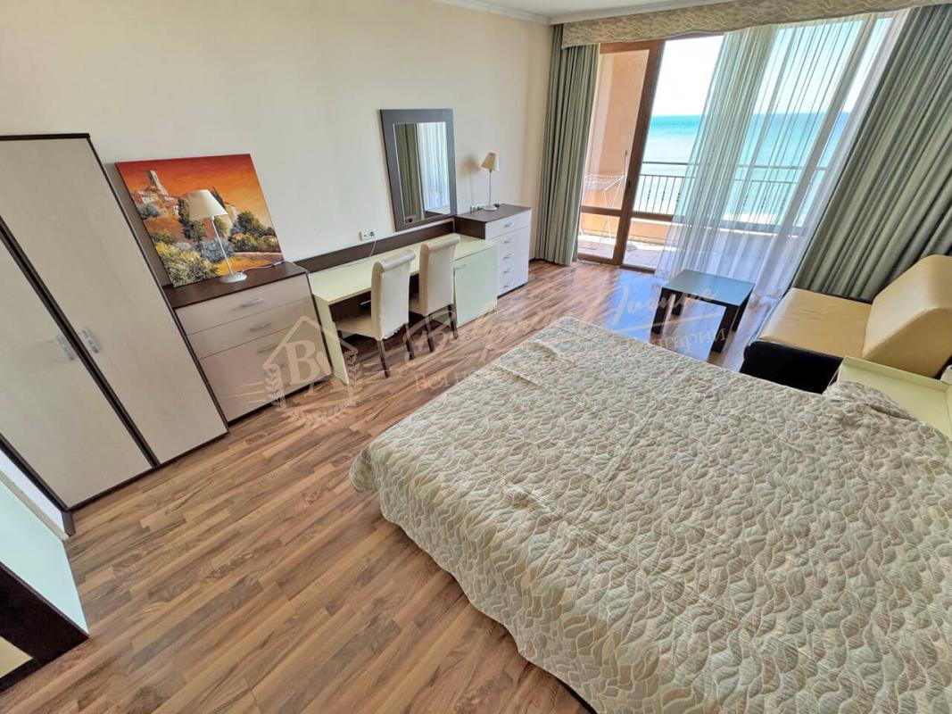 Two-Bedroom Apartment with Sea View in Grand Hotel Sveti Vlas