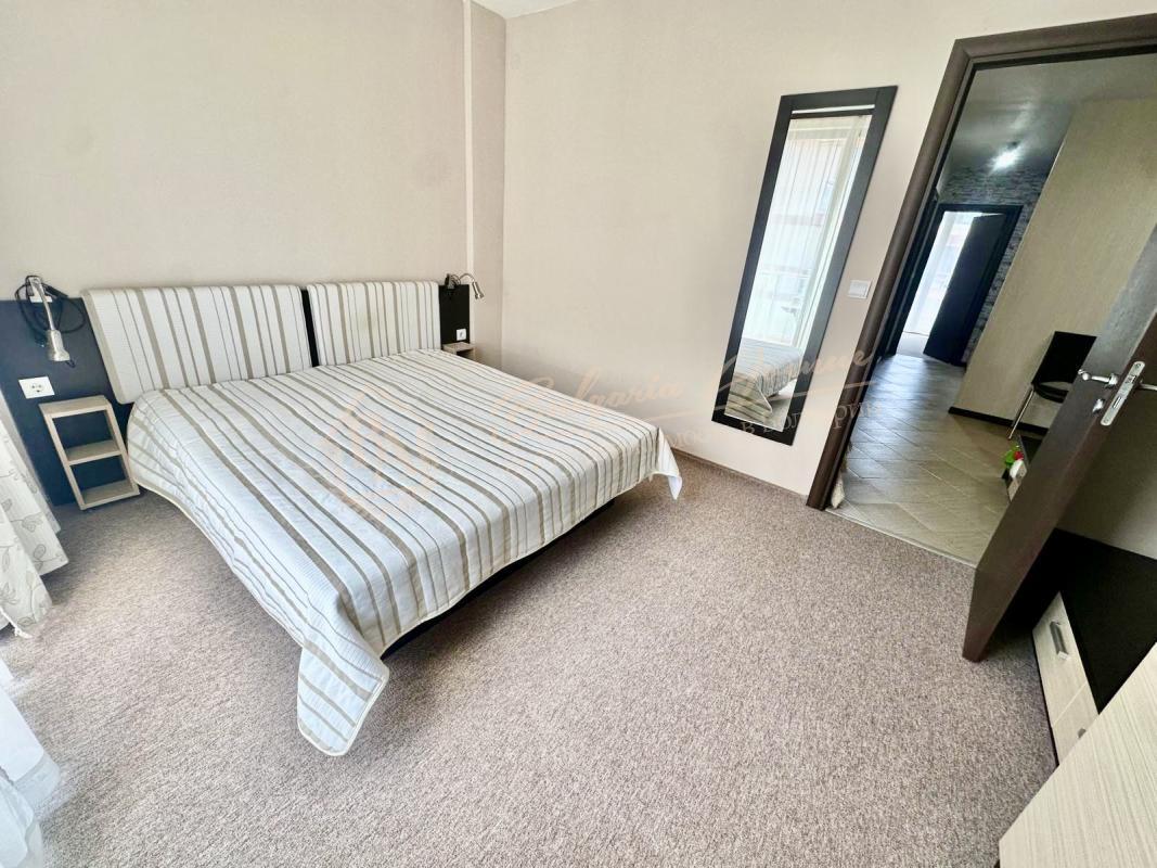 Three-Bedroom Apartment in the Apart-Hotel “Tarsis”, Sunny Beach