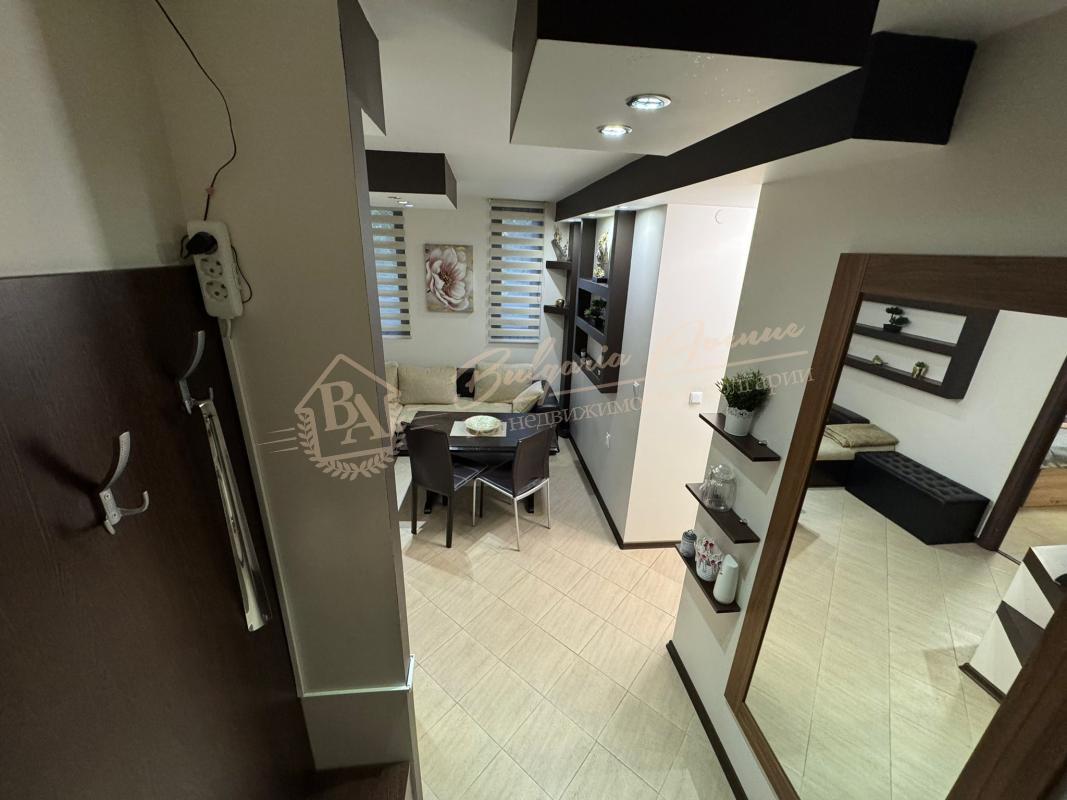 Three-bedroom apartment with private courtyard in the Tarsis Club complex