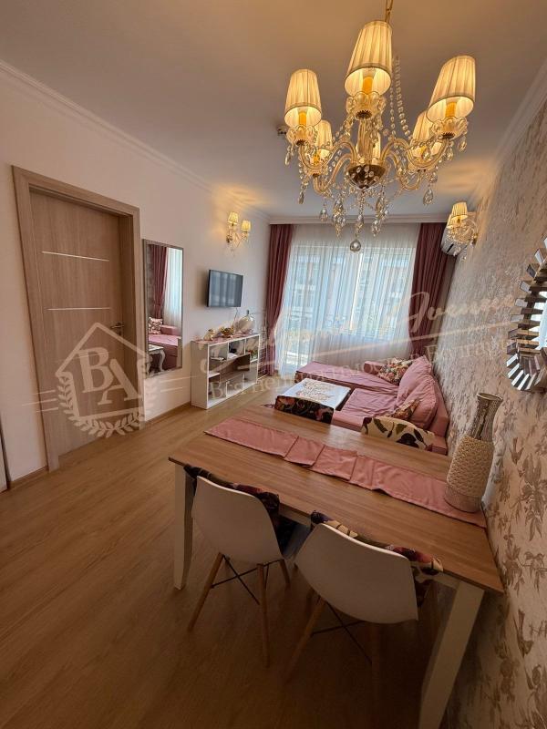 Апартамент с 1 спальней в к-се Sweet Home 6 Солнечный берег