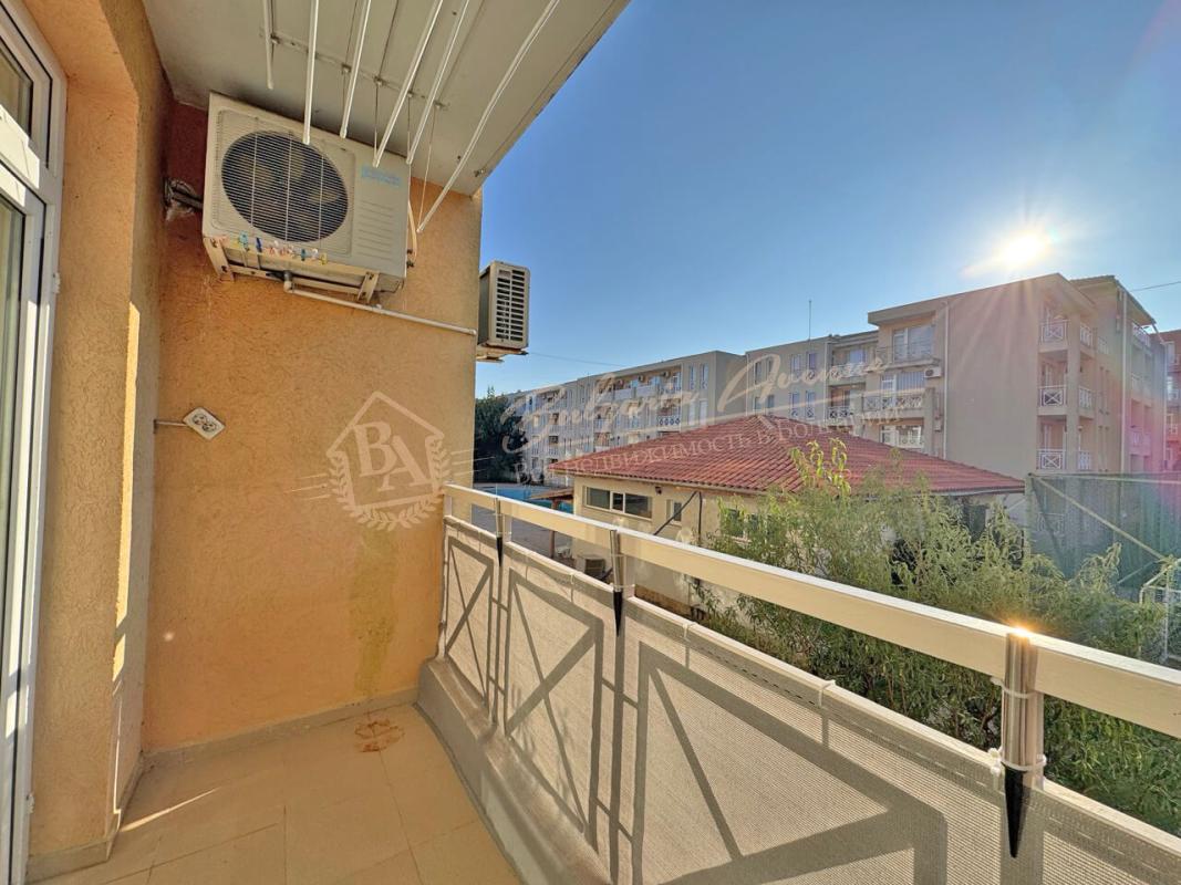 Bright two-bedroom apartment in the Sunny Day 6 complex, Sunny Beach