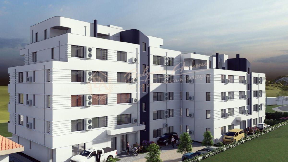 Three-bedroom apartment in a new residential complex in Varna - at the construction stage