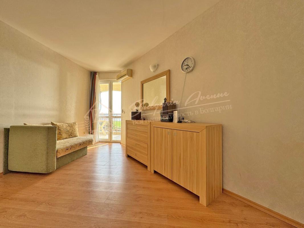 Two-bedroom apartment with sea view in the Rutland Bay complex, Ravda