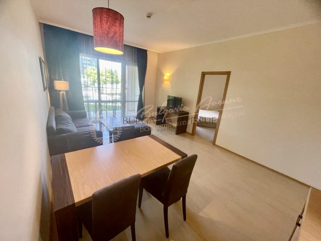 Двухкомнатная квартира в элитном комплексе Majestic Beach Resort - продажа