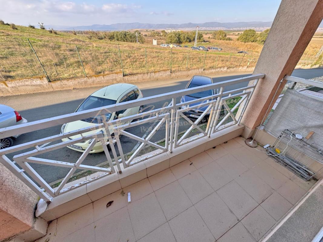 Beautiful three-bedroom apartment on the ground floor in the Sunny Day 6 complex, Sunny Beach