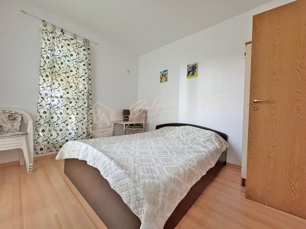 Beautiful three-bedroom apartment on the ground floor in the Sunny Day 6 complex, Sunny Beach