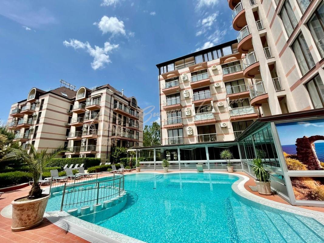 Sale of a three-bedroom maisonette in Sunny Beach - Tarsis complex.