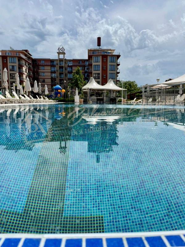 Sale of a three-bedroom maisonette in Sunny Beach - Tarsis complex.